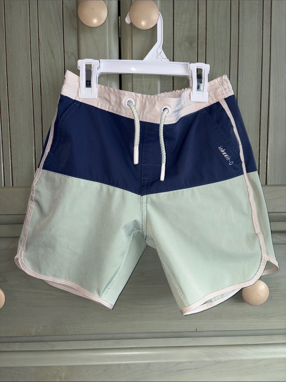 johnnie-O Size 6 Colorblock Kids Swim Board Shorts